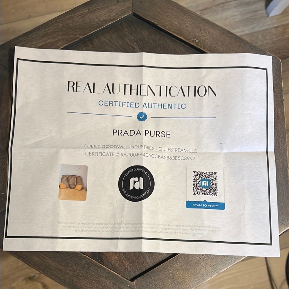 🛑 1 hour sale. Prada, Tan & brown, leather trim and corners w/ canvas, w… - Picture 7 of 16